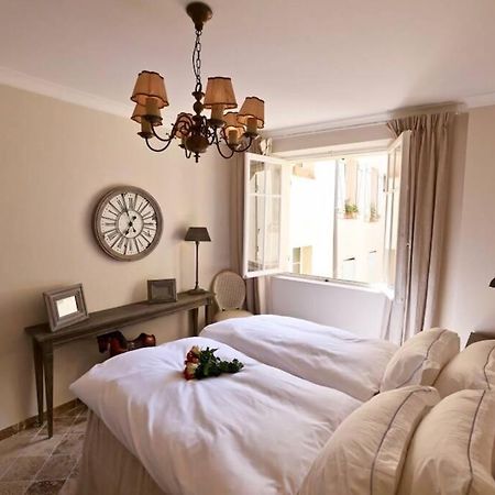Bord De Mer - Ac, Wifi, Chic, Sea View, Beach 2 Minutes Walk Antibes Bagian luar foto