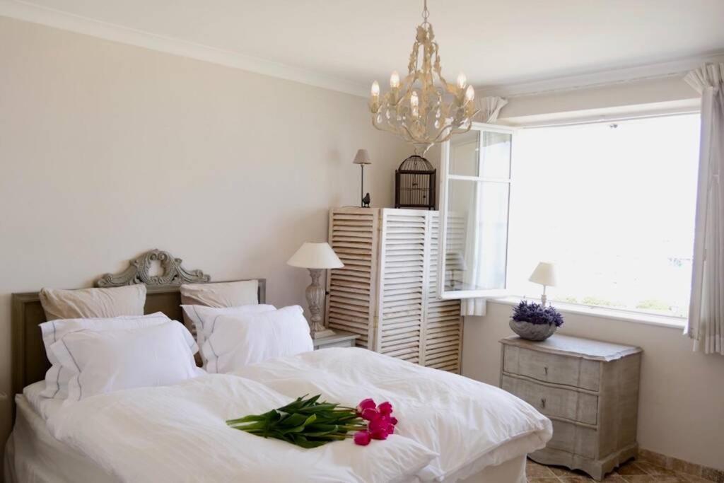 Bord De Mer - Ac, Wifi, Chic, Sea View, Beach 2 Minutes Walk Antibes Bagian luar foto